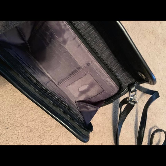 Purses/wallets - Picture 3 of 7